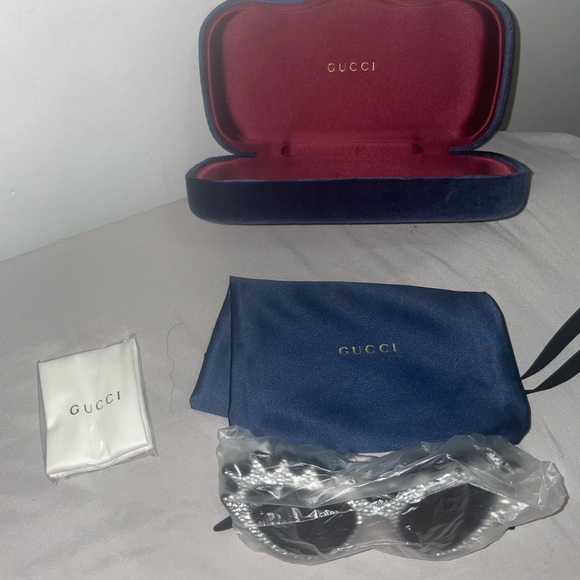 Gucci GG0781S 003 CRYSTALS CAT-EYE FRAME Sunglasses - Picture 6 of 17
